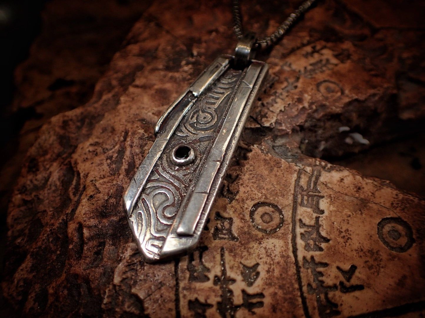 Galactic Portal Amulet w Australian Parti Saphire / Alien Dog Tag ~ Textured Silver Pendant on Hand Woven Nacklace 4/4